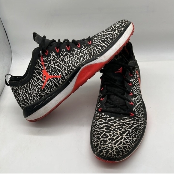 Jordan Black and Red Patterned Sneakers - Picture 3 of 3